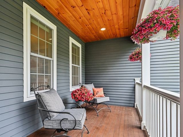 249 Boxboro Rd, Stow, MA 01775
