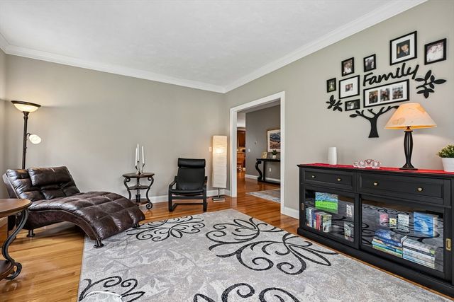 249 Boxboro Rd, Stow, MA 01775