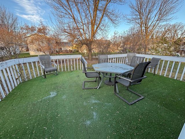 311 Kendall Avenue S, Thief River Falls, MN 56701