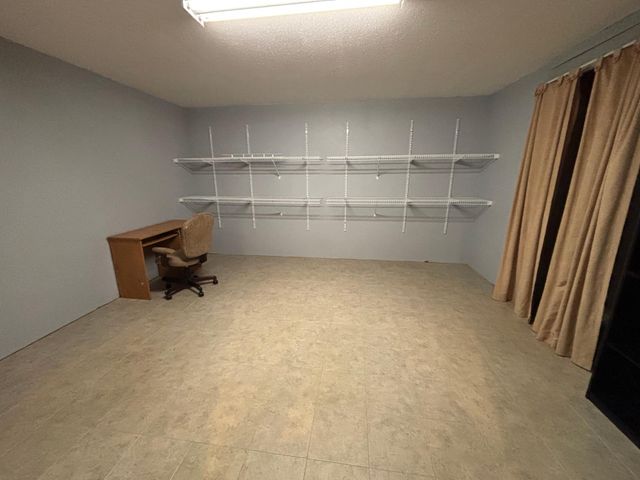 311 Kendall Avenue S, Thief River Falls, MN 56701