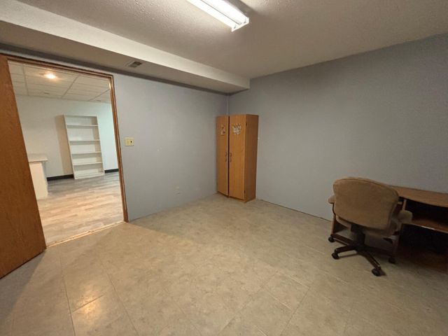 311 Kendall Avenue S, Thief River Falls, MN 56701