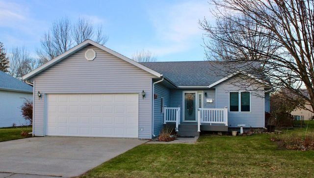 311 Kendall Avenue S, Thief River Falls, MN 56701