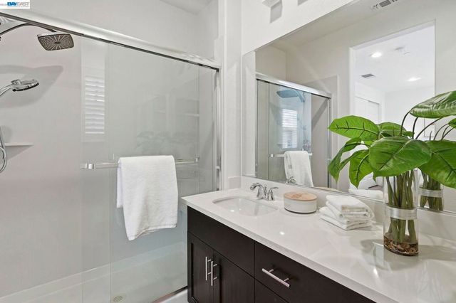 416 Dewitt Ln, Alameda, CA 94501