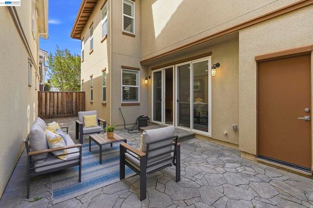 416 Dewitt Ln, Alameda, CA 94501