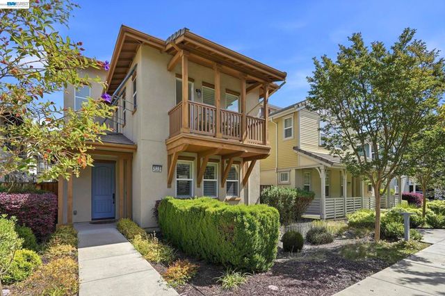 416 Dewitt Ln, Alameda, CA 94501