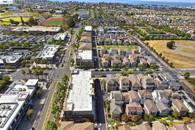 416 Dewitt Ln, Alameda, CA 94501