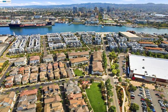 416 Dewitt Ln, Alameda, CA 94501