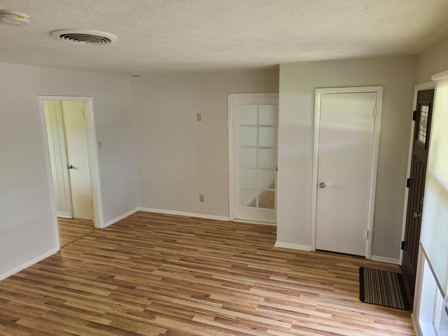 4929 Libbey Lane, Houston, TX 77092