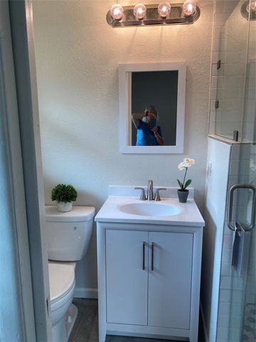 4929 Libbey Lane, Houston, TX 77092