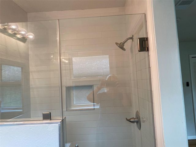 4929 Libbey Lane, Houston, TX 77092