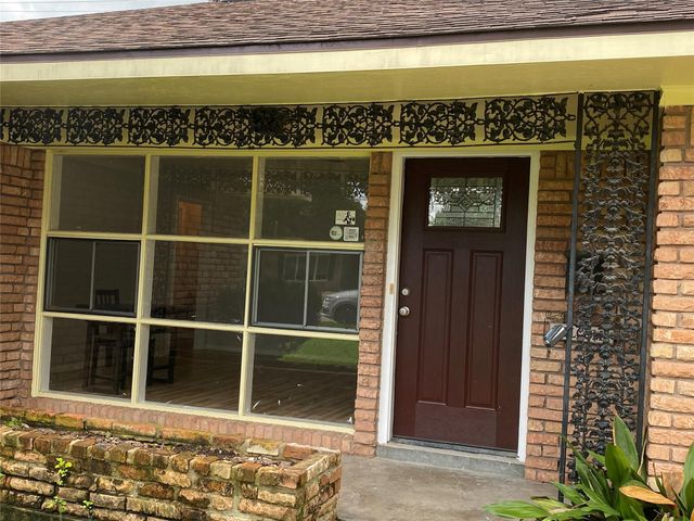 4929 Libbey Lane, Houston, TX 77092