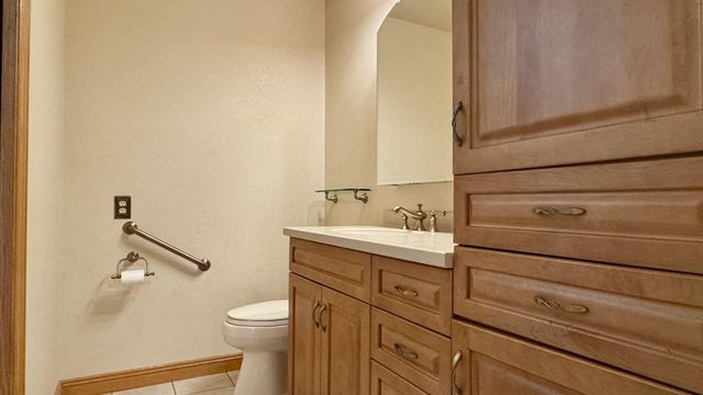 1751 23rd Street S, Fargo, ND 58103