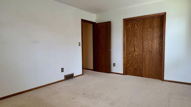 1751 23rd Street S, Fargo, ND 58103