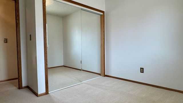 1751 23rd Street S, Fargo, ND 58103