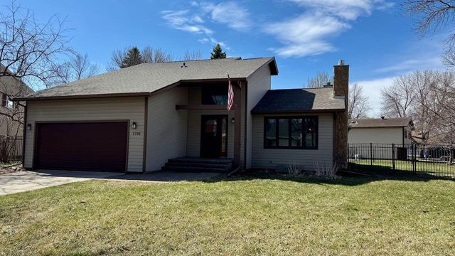 1751 23rd Street S, Fargo, ND 58103
