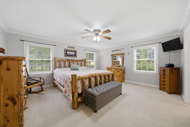 706 Silver Glen Road, Mchenry, IL 60050