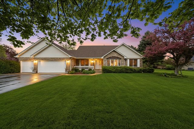706 Silver Glen Road, Mchenry, IL 60050