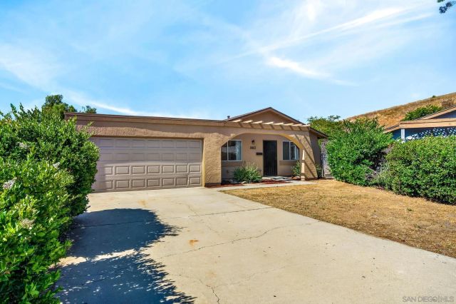 9902 Saddleback Drive, Lakeside, CA 92040