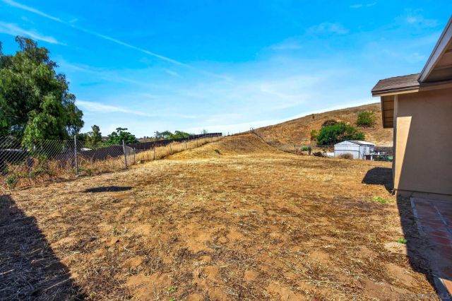 9902 Saddleback Drive, Lakeside, CA 92040