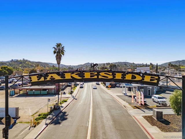 9902 Saddleback Drive, Lakeside, CA 92040