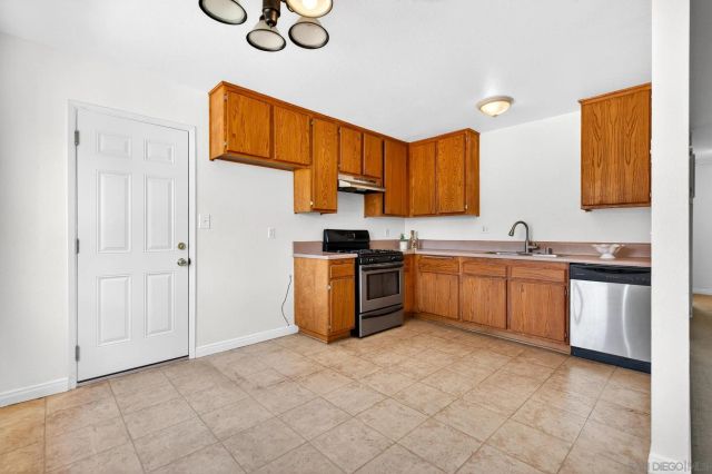 9902 Saddleback Drive, Lakeside, CA 92040