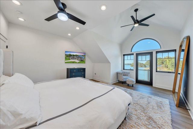 176 Three Point Isle DR, Penhook, VA 24137