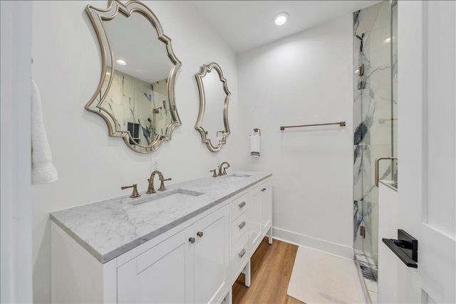 176 Three Point Isle DR, Penhook, VA 24137