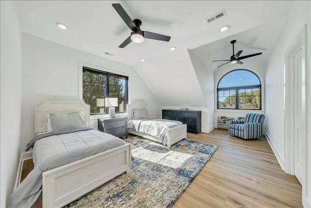 176 Three Point Isle DR, Penhook, VA 24137