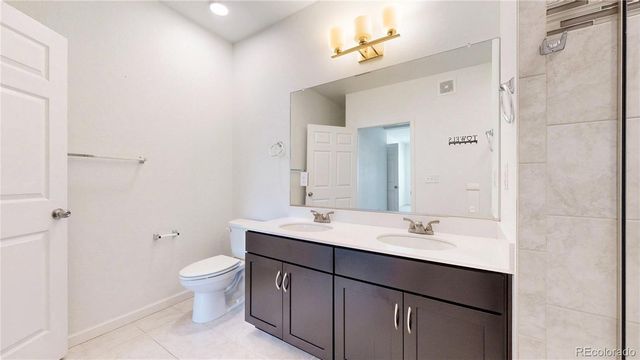 15700 E Jamison Drive 202, Englewood, CO 80112