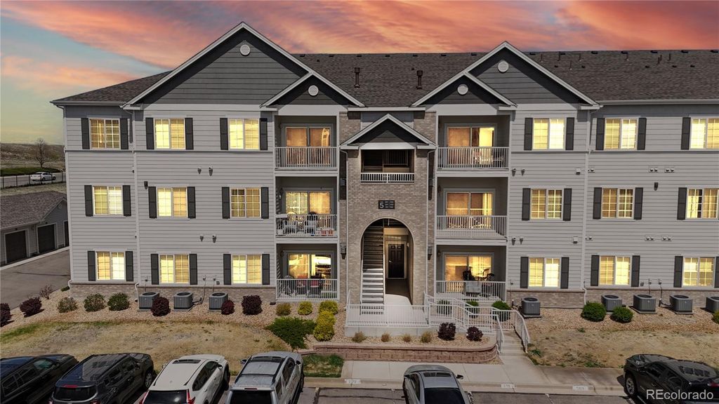 15700 E Jamison Drive 202, Englewood, CO 80112