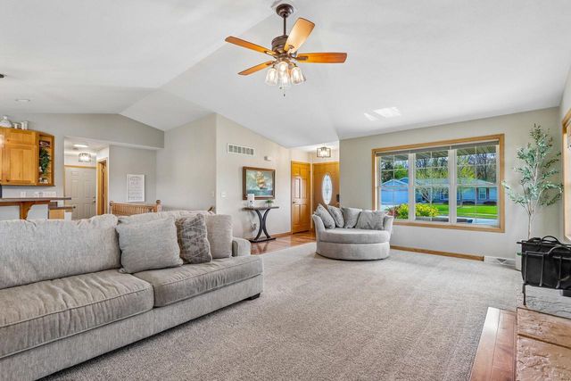 1640 Great Forest DRIVE, West Bend, WI 53090