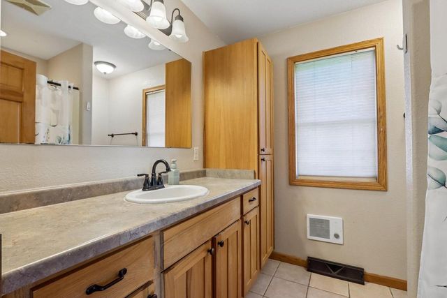 1640 Great Forest DRIVE, West Bend, WI 53090