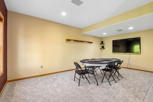 1640 Great Forest DRIVE, West Bend, WI 53090