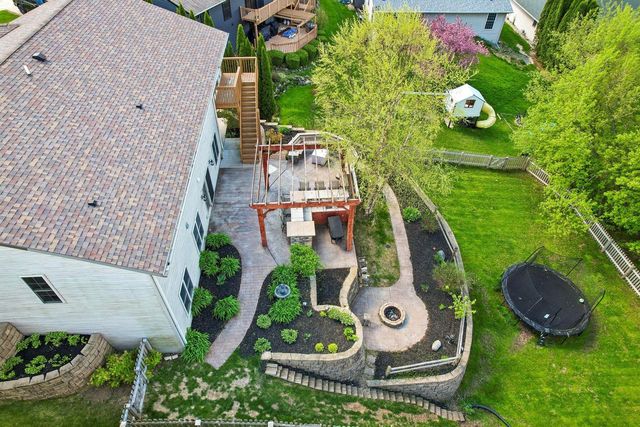 1640 Great Forest DRIVE, West Bend, WI 53090