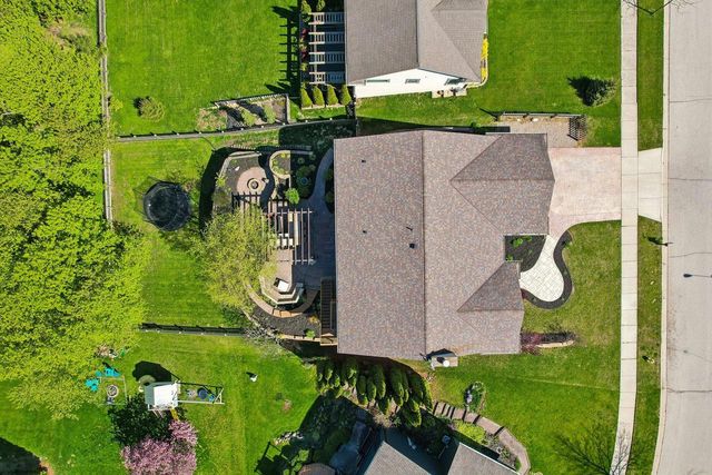 1640 Great Forest DRIVE, West Bend, WI 53090