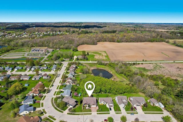 1640 Great Forest DRIVE, West Bend, WI 53090