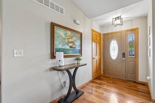 1640 Great Forest DRIVE, West Bend, WI 53090