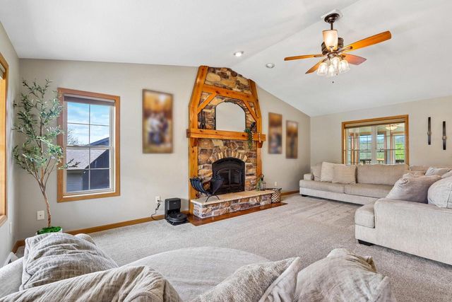 1640 Great Forest DRIVE, West Bend, WI 53090