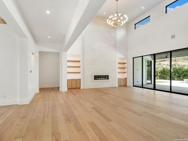 51 Via Aragon, San Antonio, TX 78257