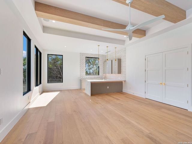 51 Via Aragon, San Antonio, TX 78257