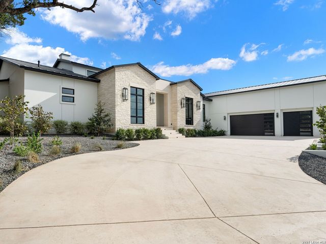 51 Via Aragon, San Antonio, TX 78257
