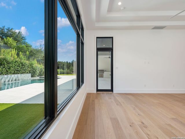 51 Via Aragon, San Antonio, TX 78257