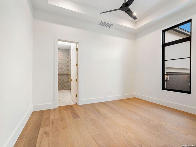 51 Via Aragon, San Antonio, TX 78257