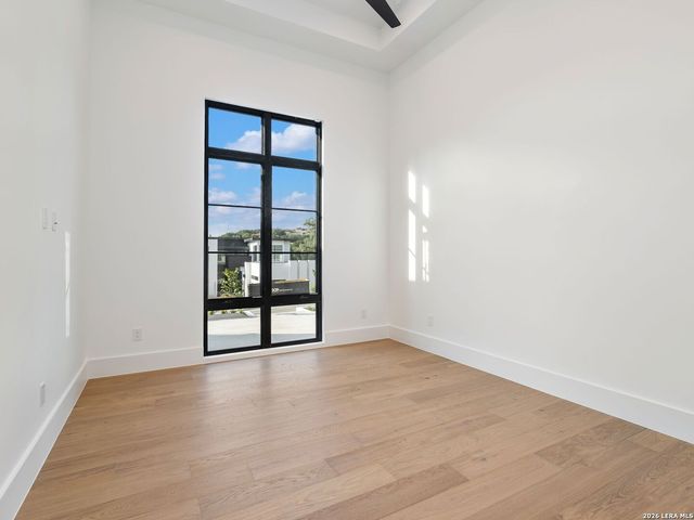 51 Via Aragon, San Antonio, TX 78257