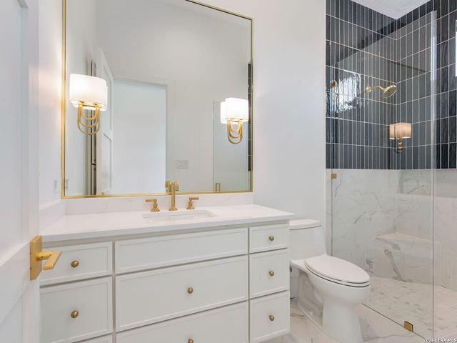 51 Via Aragon, San Antonio, TX 78257