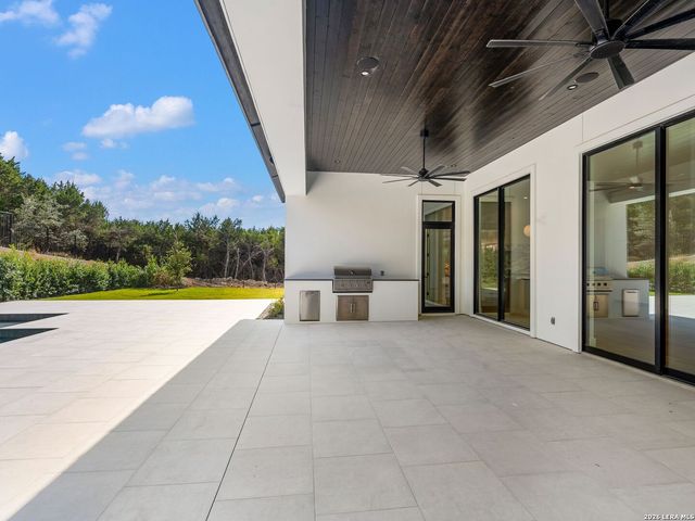 51 Via Aragon, San Antonio, TX 78257