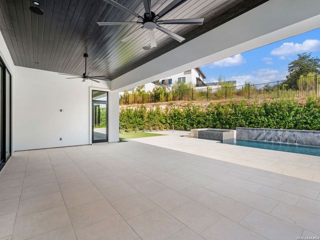 51 Via Aragon, San Antonio, TX 78257