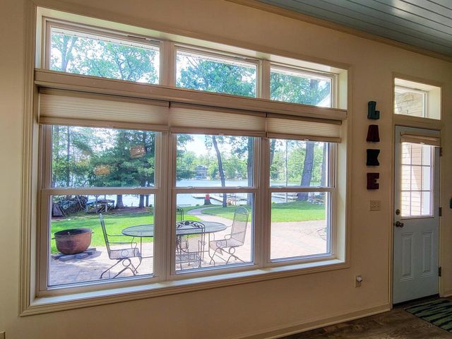 N2283 COUNTRY LANE, Waupaca, WI 54981