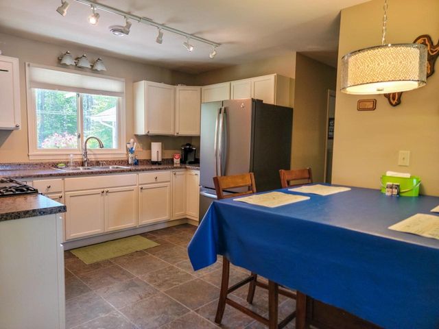N2283 COUNTRY LANE, Waupaca, WI 54981