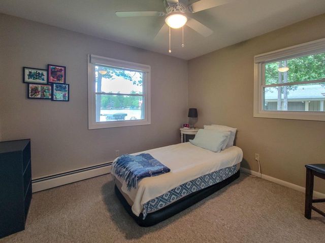 N2283 COUNTRY LANE, Waupaca, WI 54981